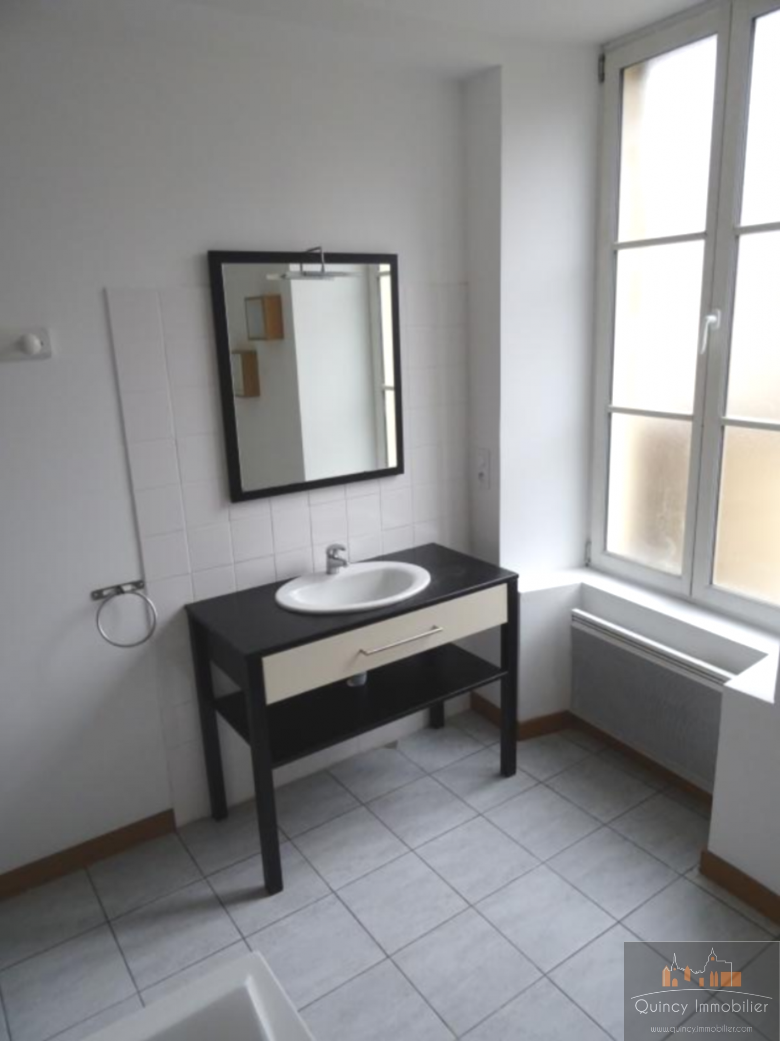 Image_, Appartement, L'Isle-sur-Serein, ref :G53